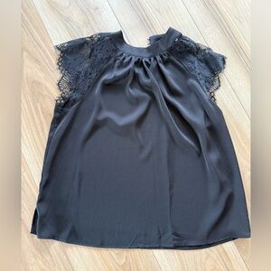 Vince Camuto - Women’s Blouse